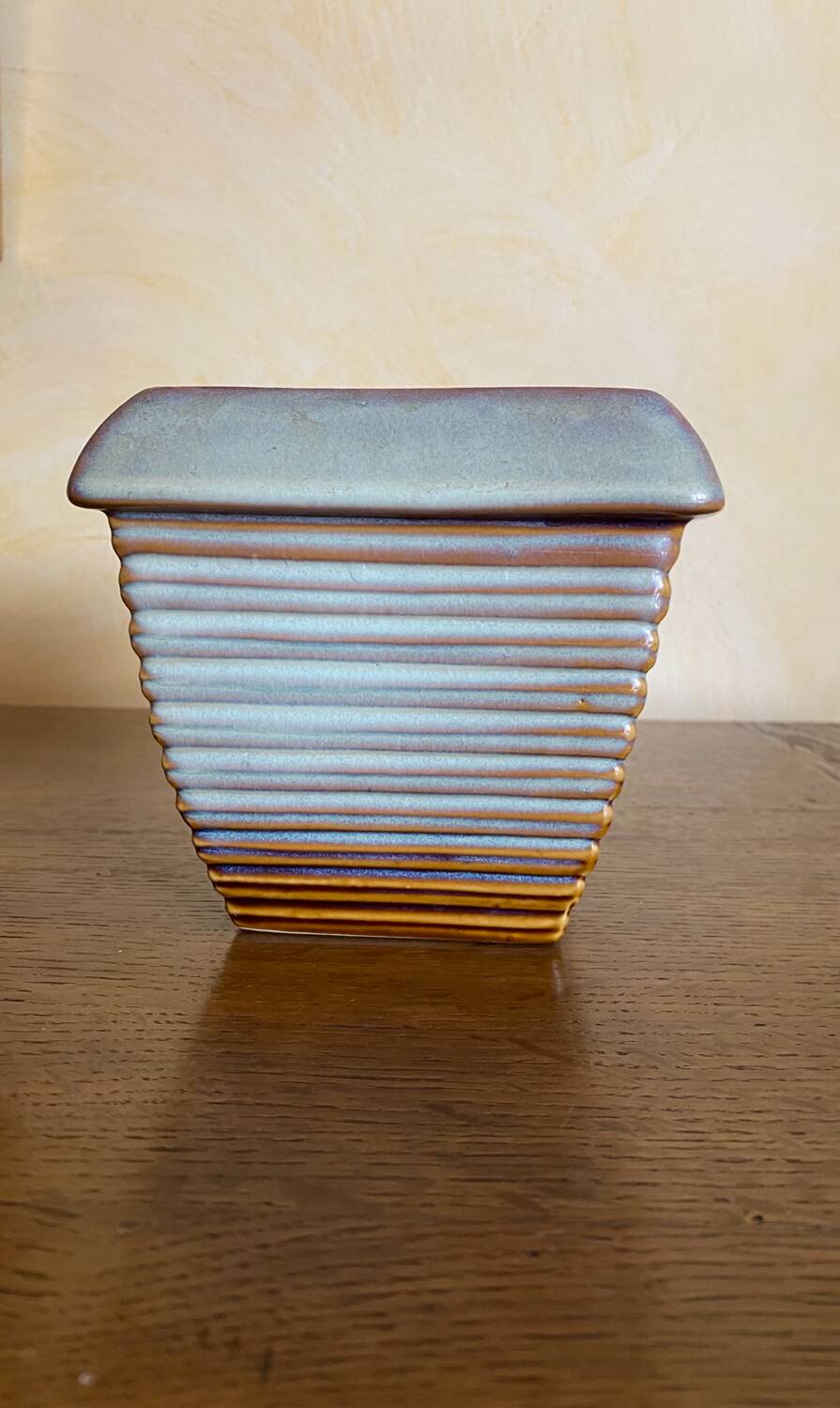 Vase en grès émaillé signé SF