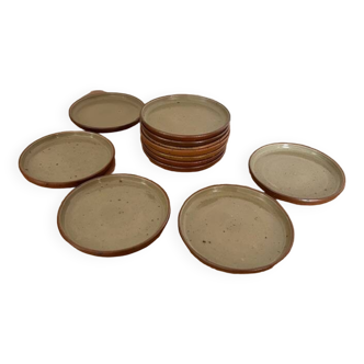 Set of 12 stoneware dinner plates