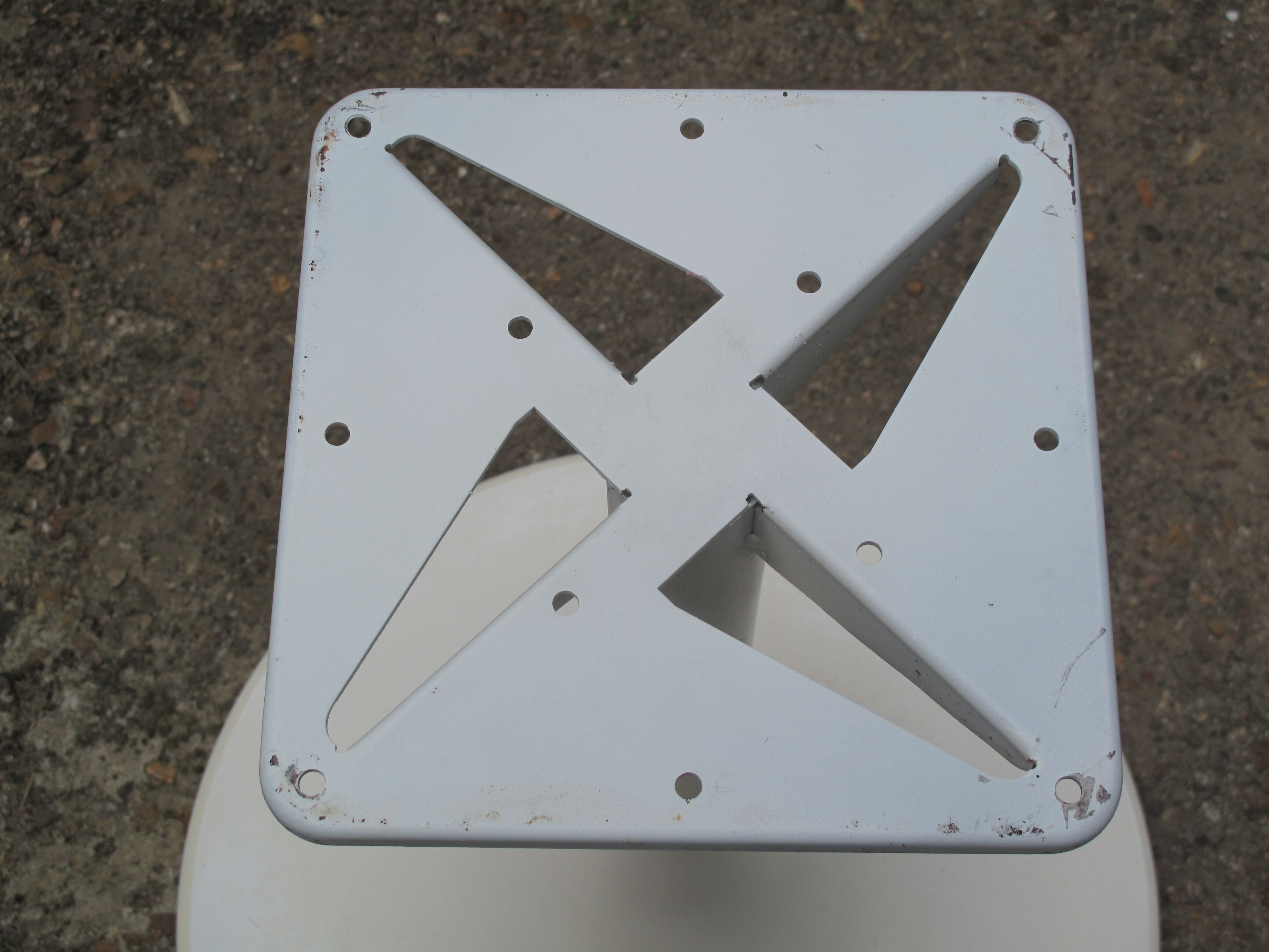 Werzalit Dining Room Tulip Table Molded Laminate