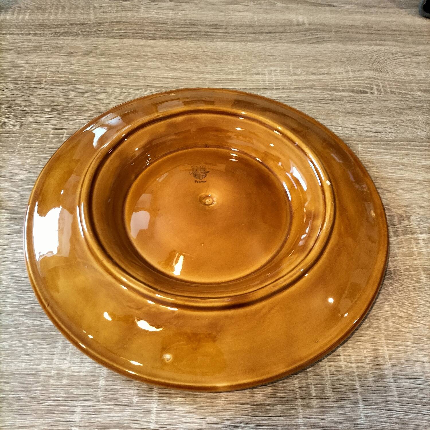 St Jacques Longchamp plates