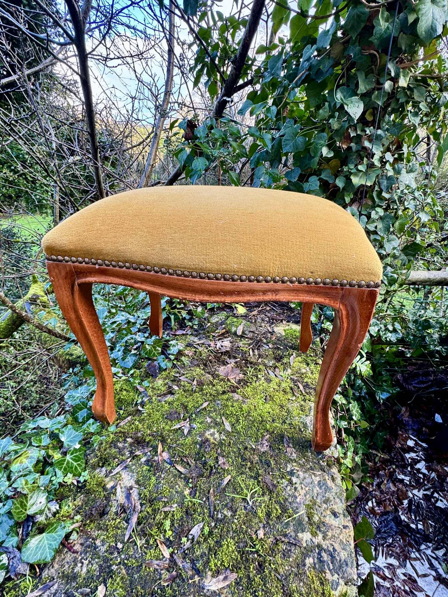 Large studded footrest in Louis XV style