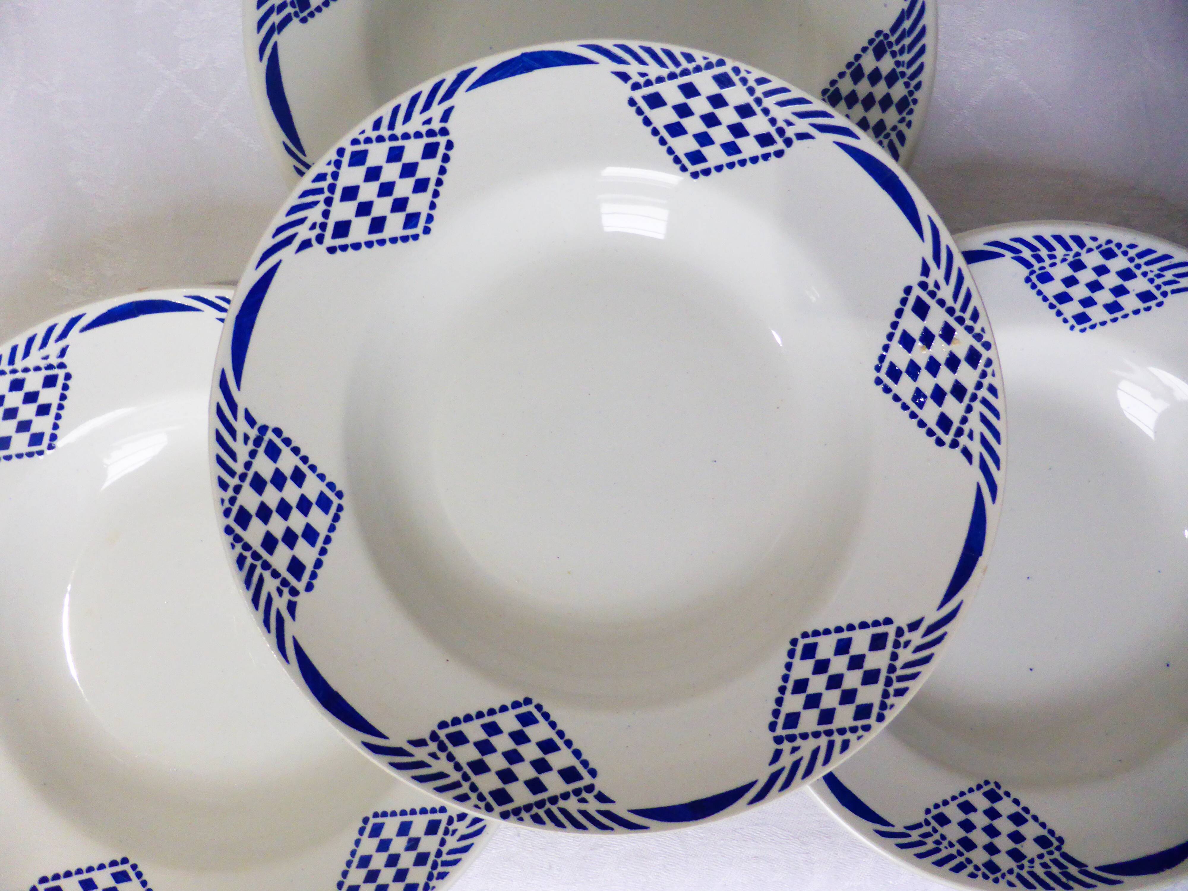 4 deep plates from Moulin des Loups et Hamage, Pantin model 211236