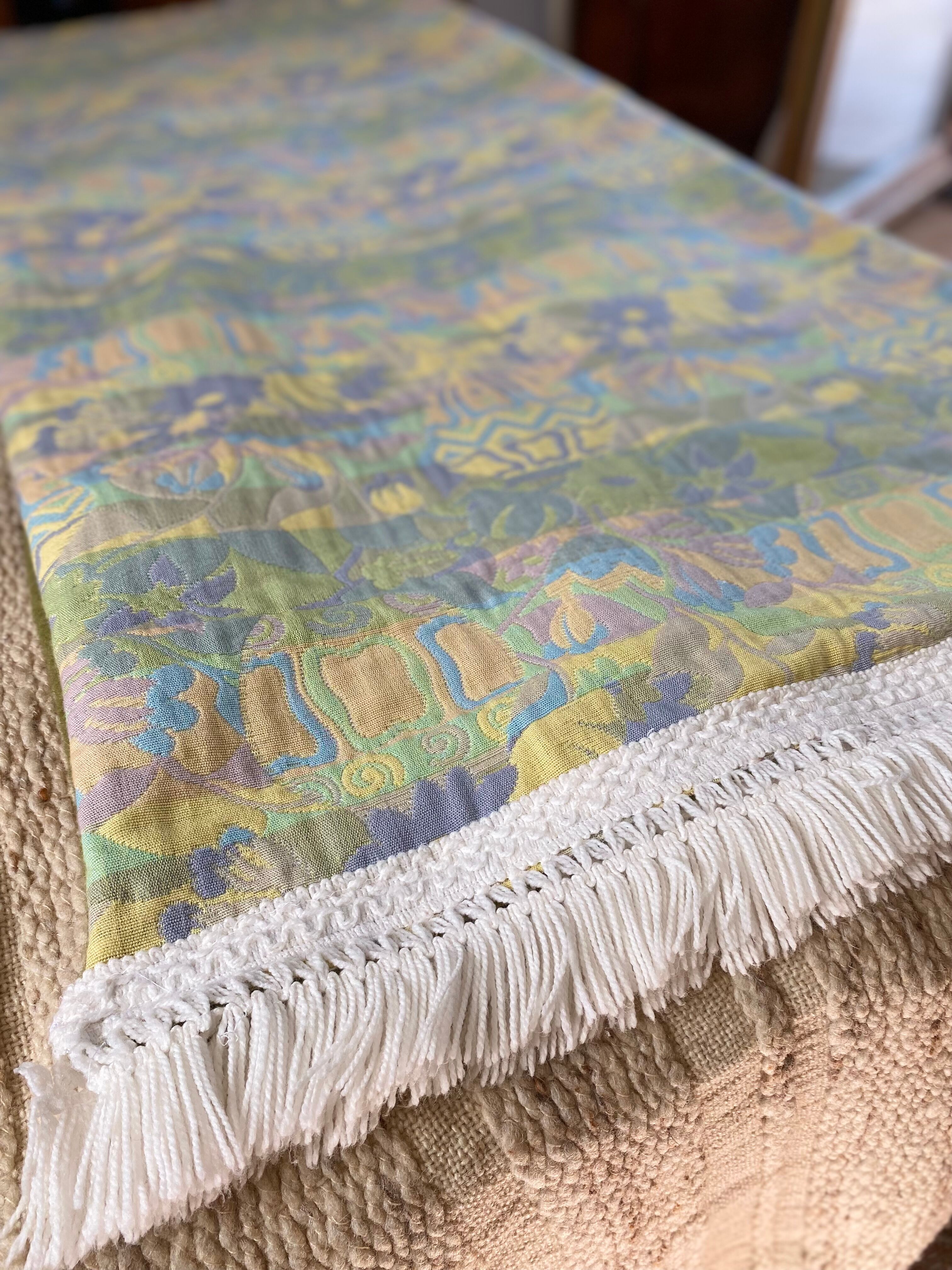Bedspread - throw with fringes