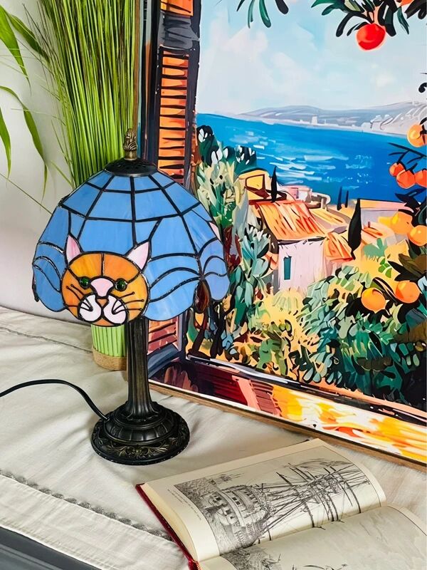 Vintage style Tiffany lamp | lampshade with cat motif