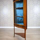 Late-19th Century English Corner Cabinet in Brown, 1890s