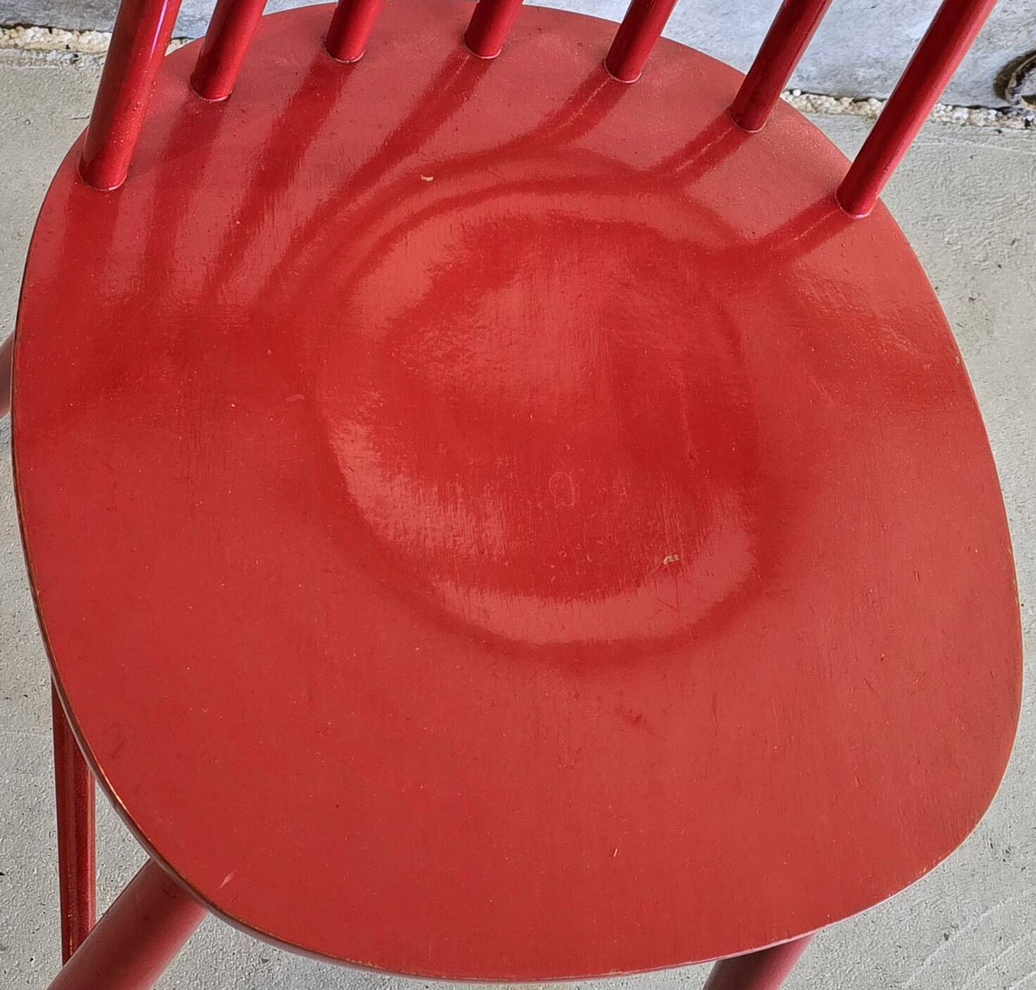 Tapiovaara style red bistro chair
