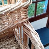 Bakery wicker basket