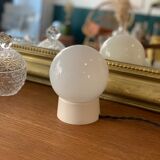 Lampe à poser opaline