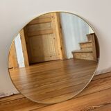 Round mirror
