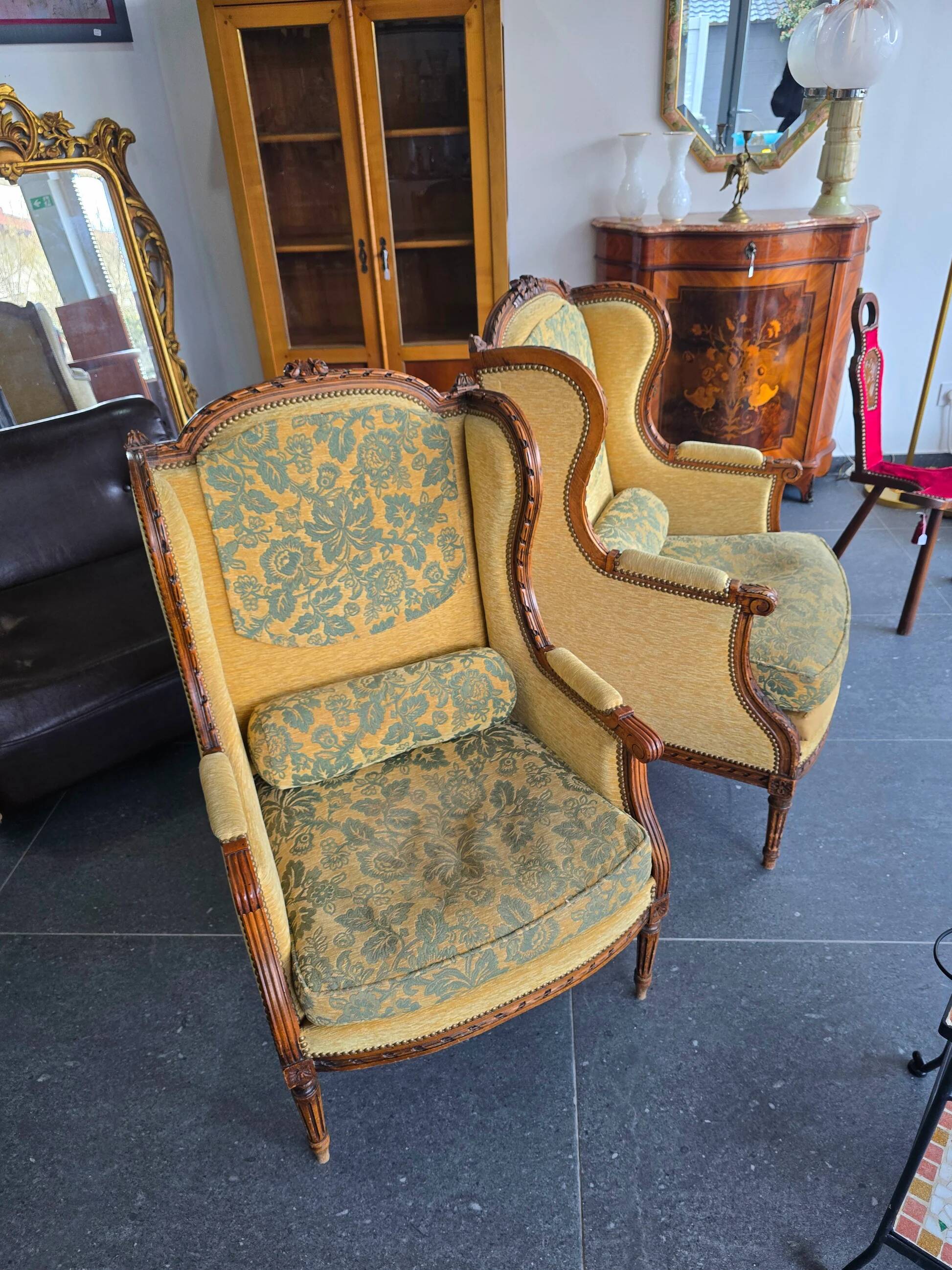 Louis XVI bergère armchairs, late 19th - early 20th century