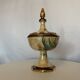 Covered dish on bequet