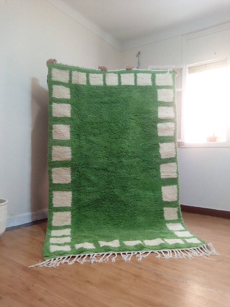 Beni Ouarain style rug - Handwoven Moroccan in green wool - handmade rug - 250 x 154
