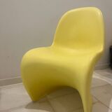 Pantone chairs