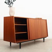 Buffet en teck, design danois, années 1970, production : Danemark