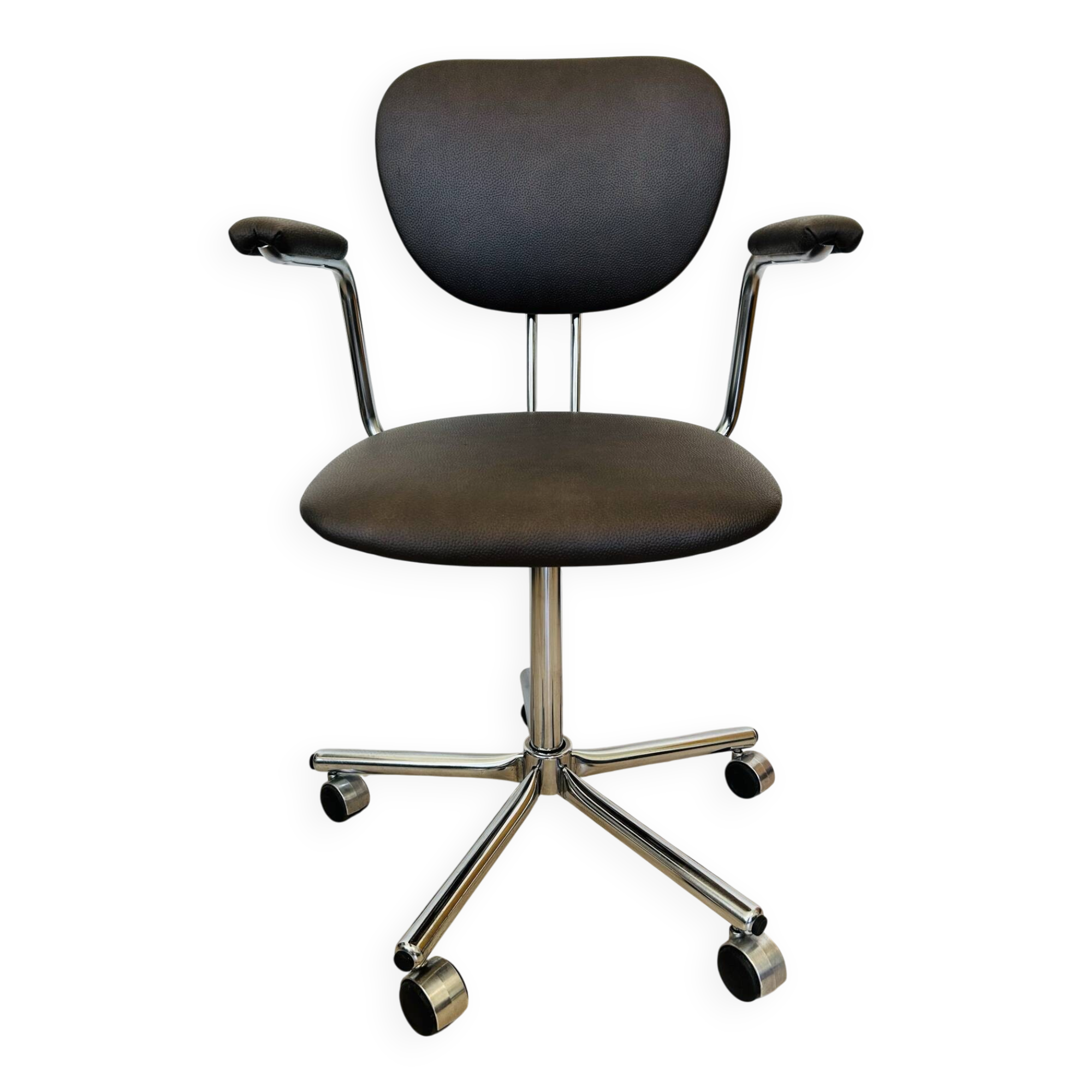 Vintage office chair fully restored by Kovona, 1980s.