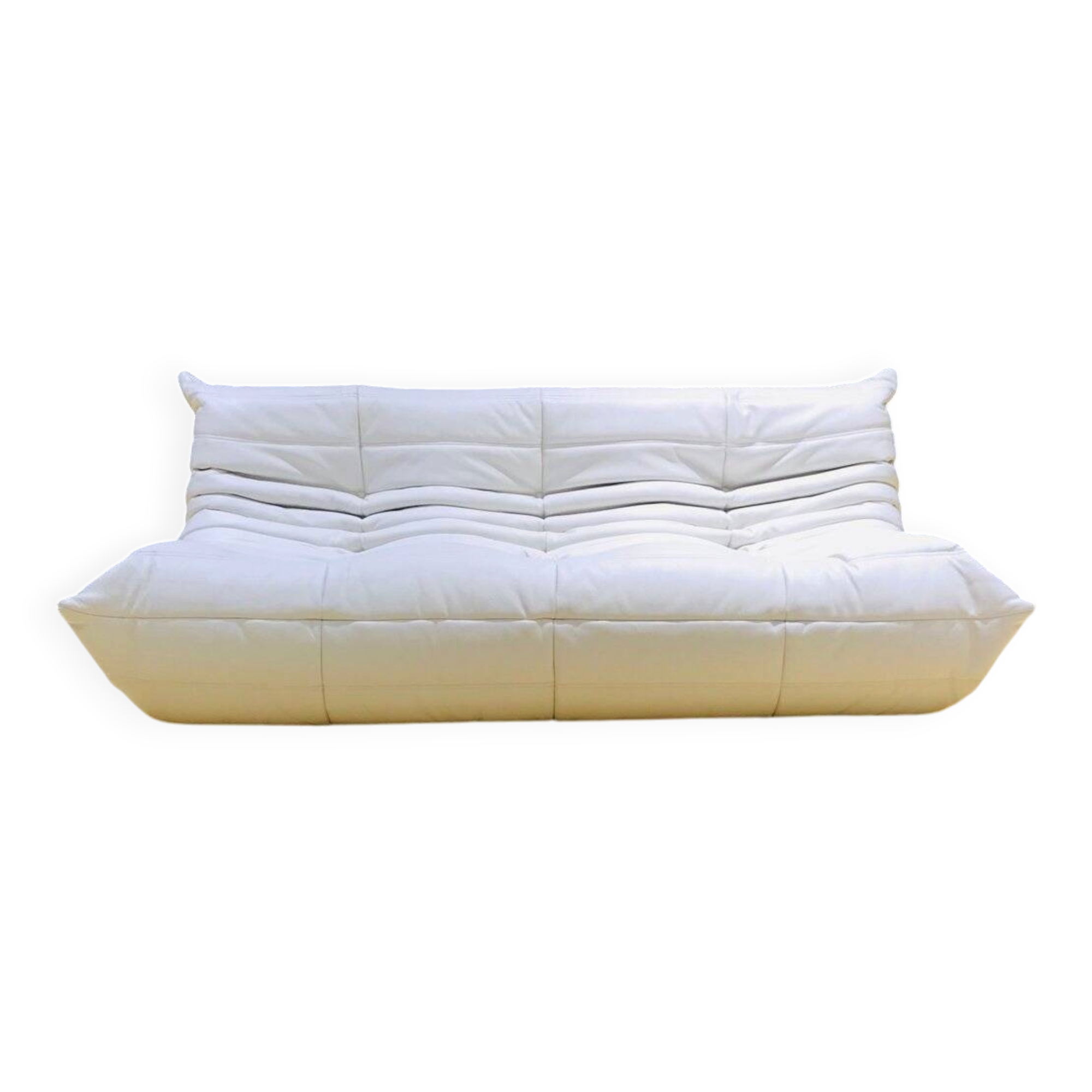 French Togo sofa in white cow leather by Michel Ducaroy for Ligne Roset.