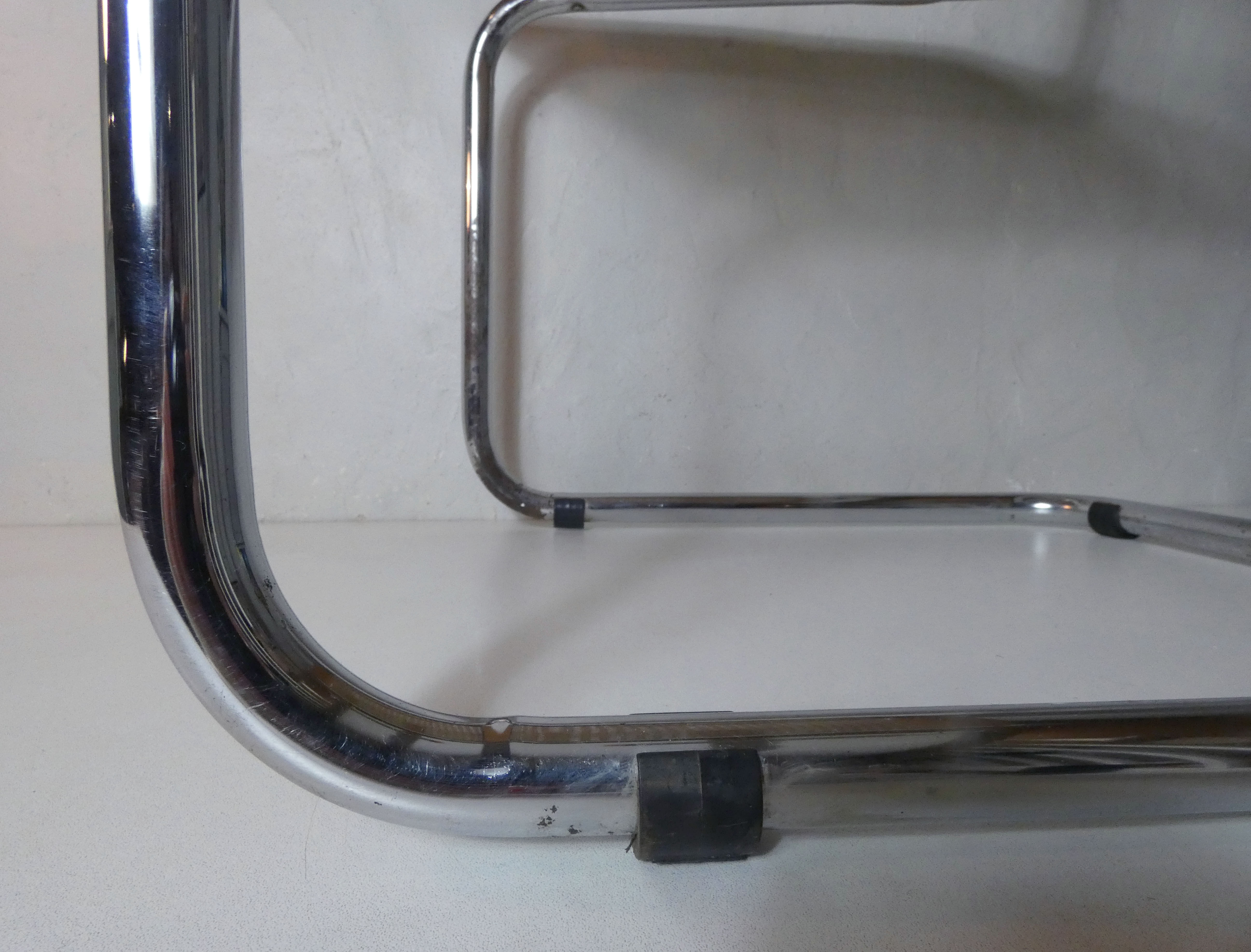 Marcel Breuer B64 chair