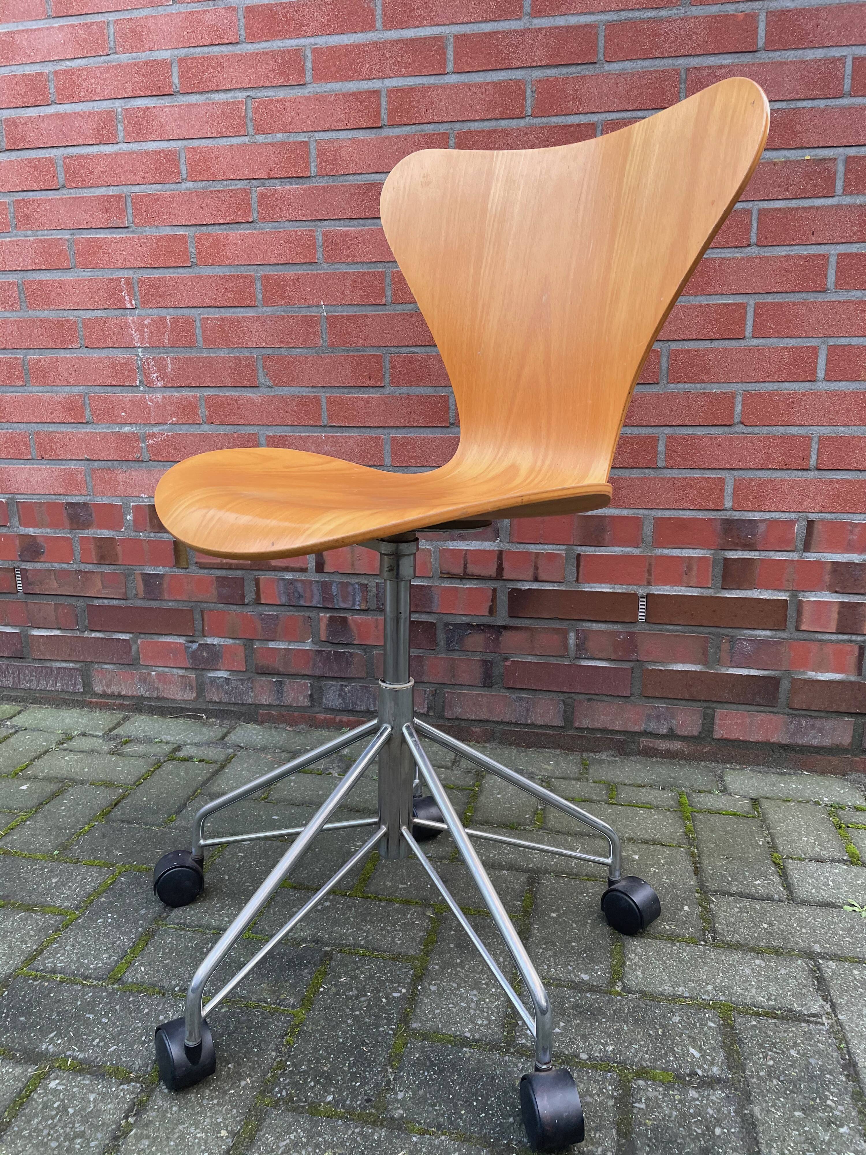 Chaise butterfly d'Arne Jacobsen pour Fritz Hansen