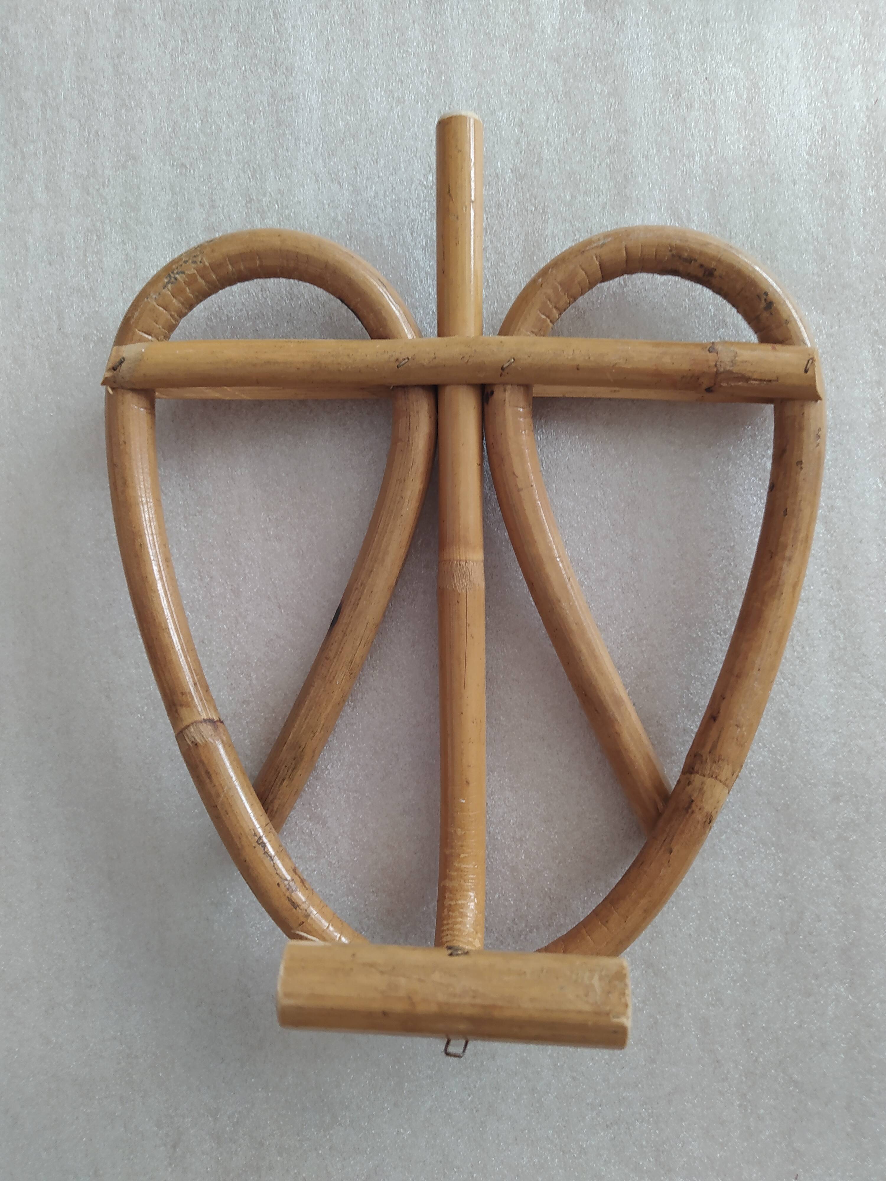 Pair of bamboo patère