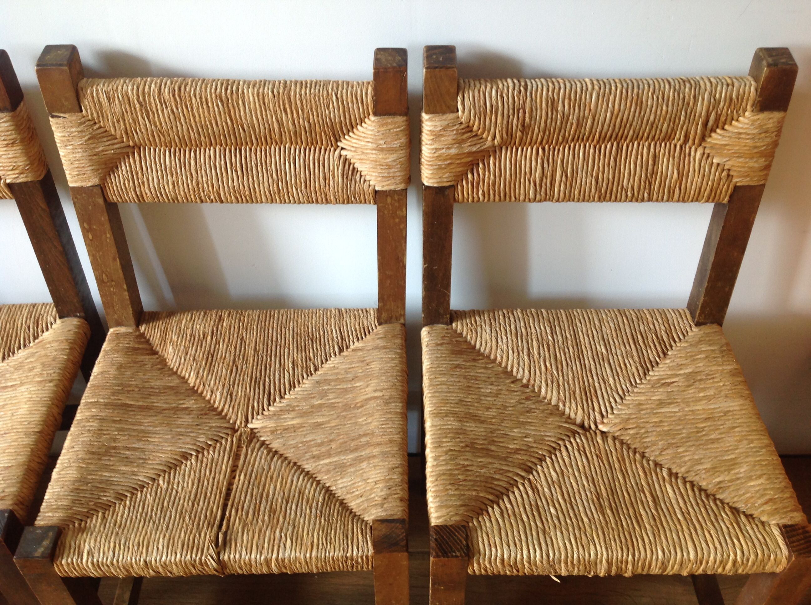 4 mulched wood country chairs