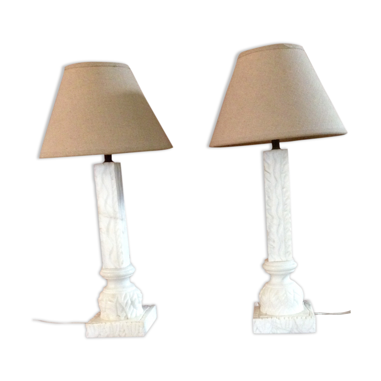 Feet of carved Alabaster column lamp