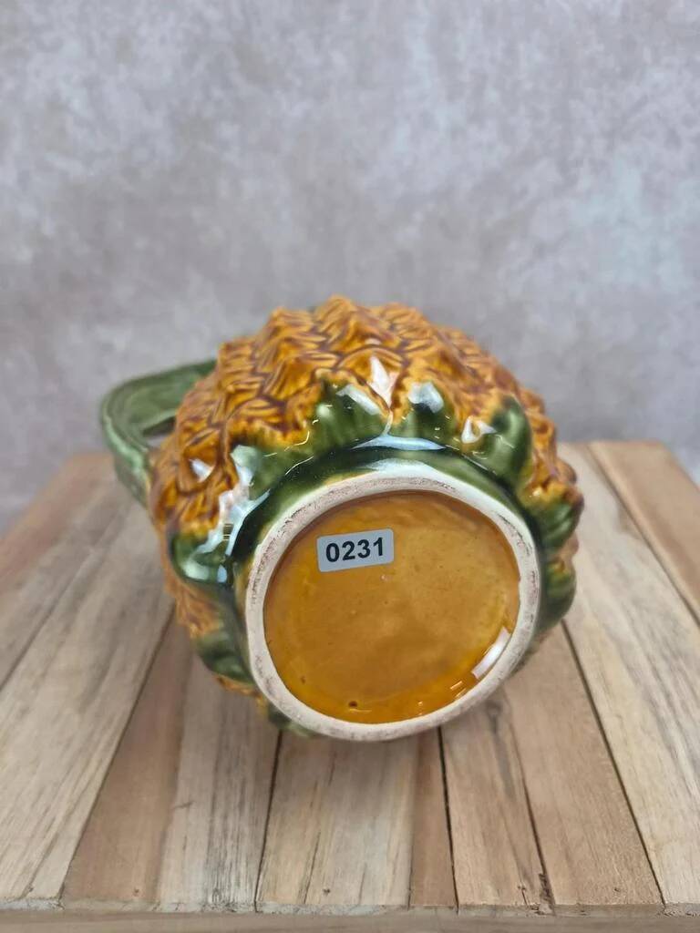 Vintage jug in majolica in the shape of a pineapple – decorative ceramic