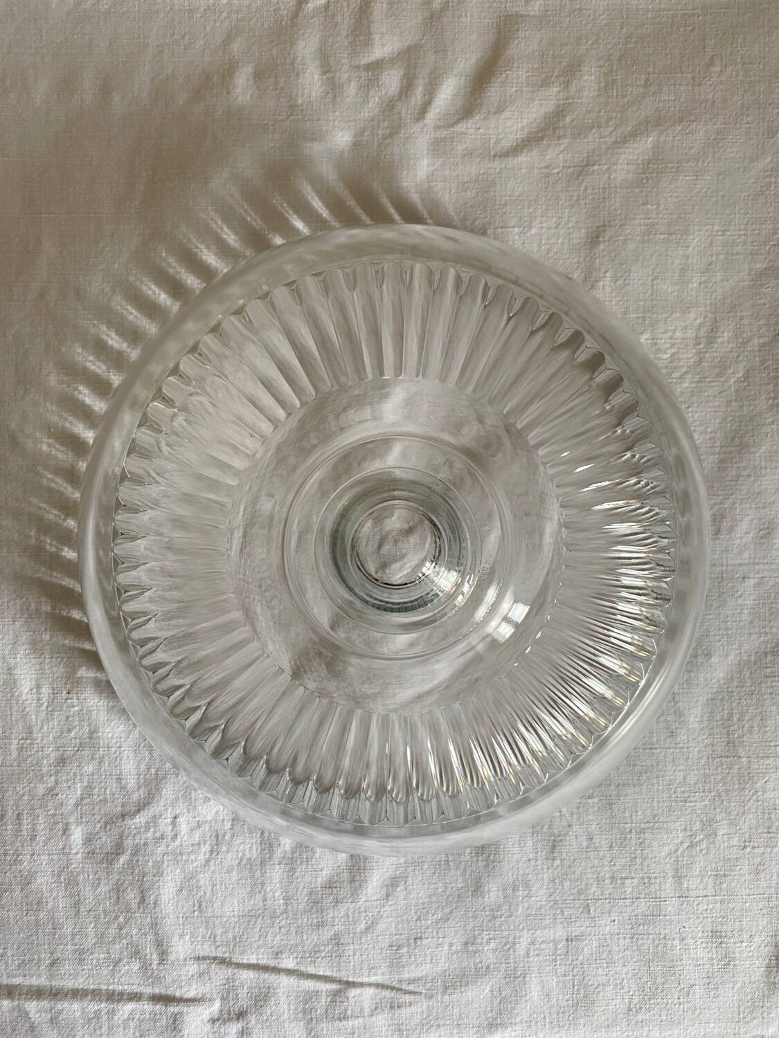 Molded glass cake bell