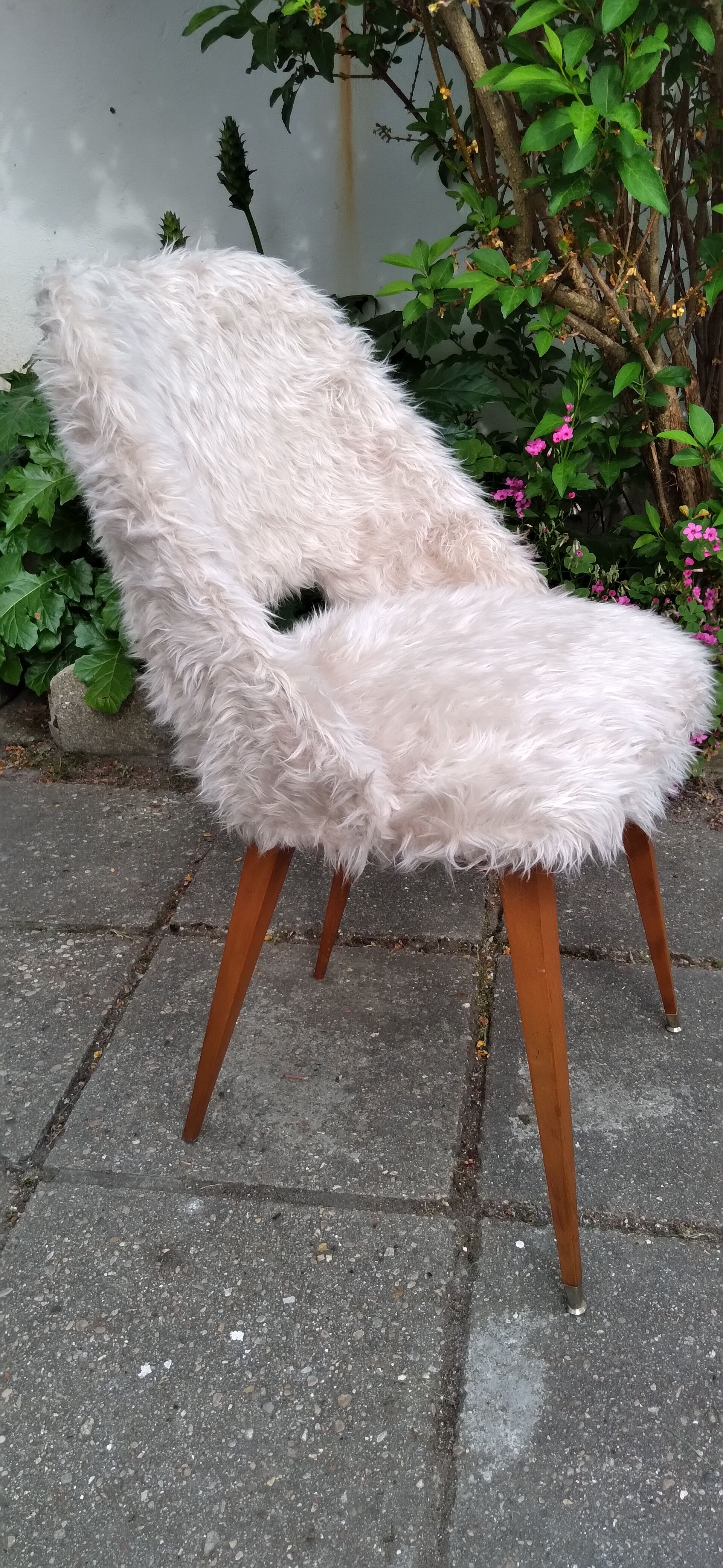 Moumoute chair 60s