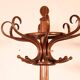 Portemanteau perroquet Art Nouveau, dit Thonet