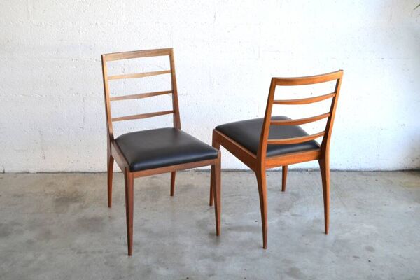 Série de quatre chaises par McIntosh