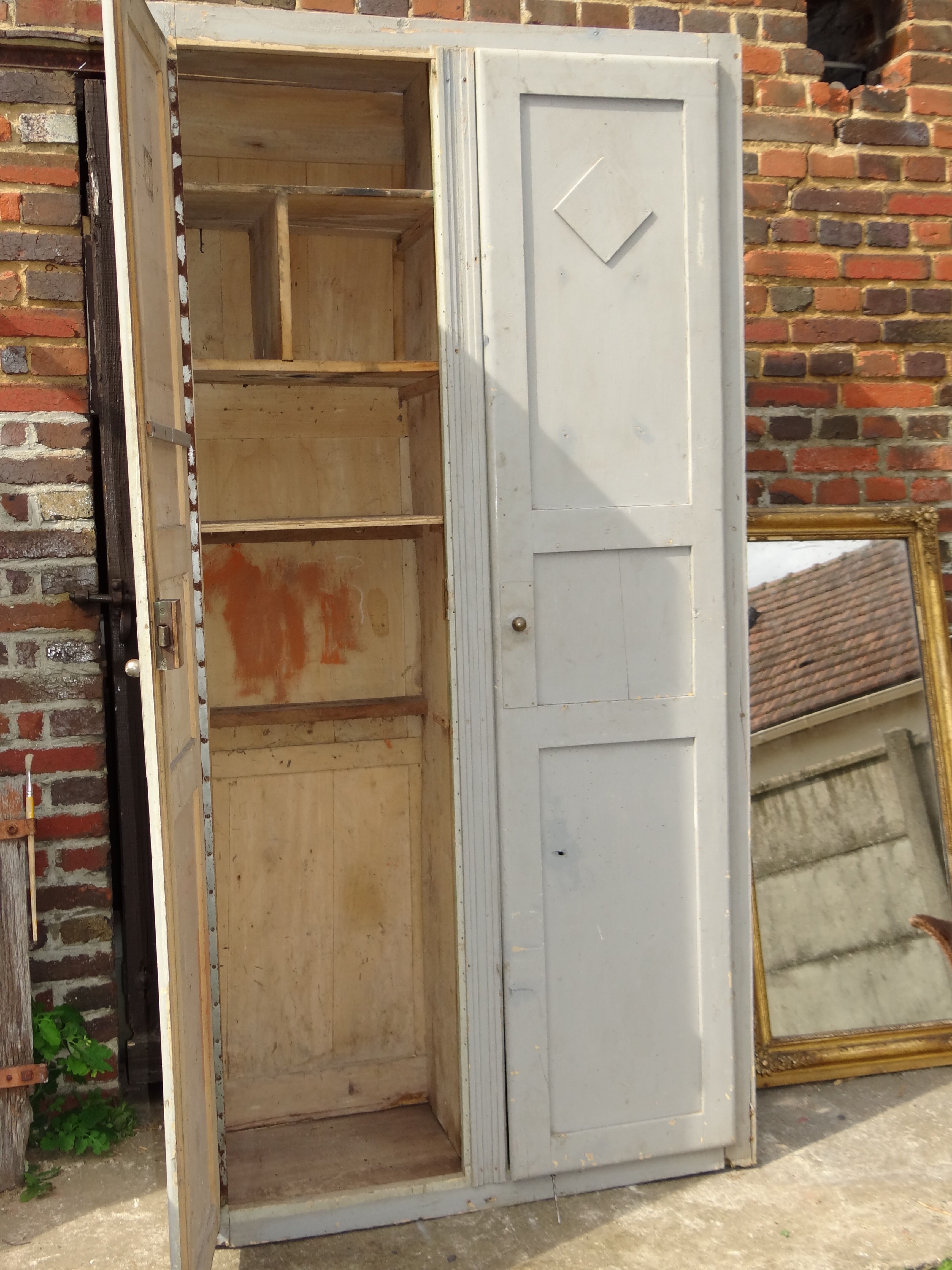 Grey parisian wardrobe