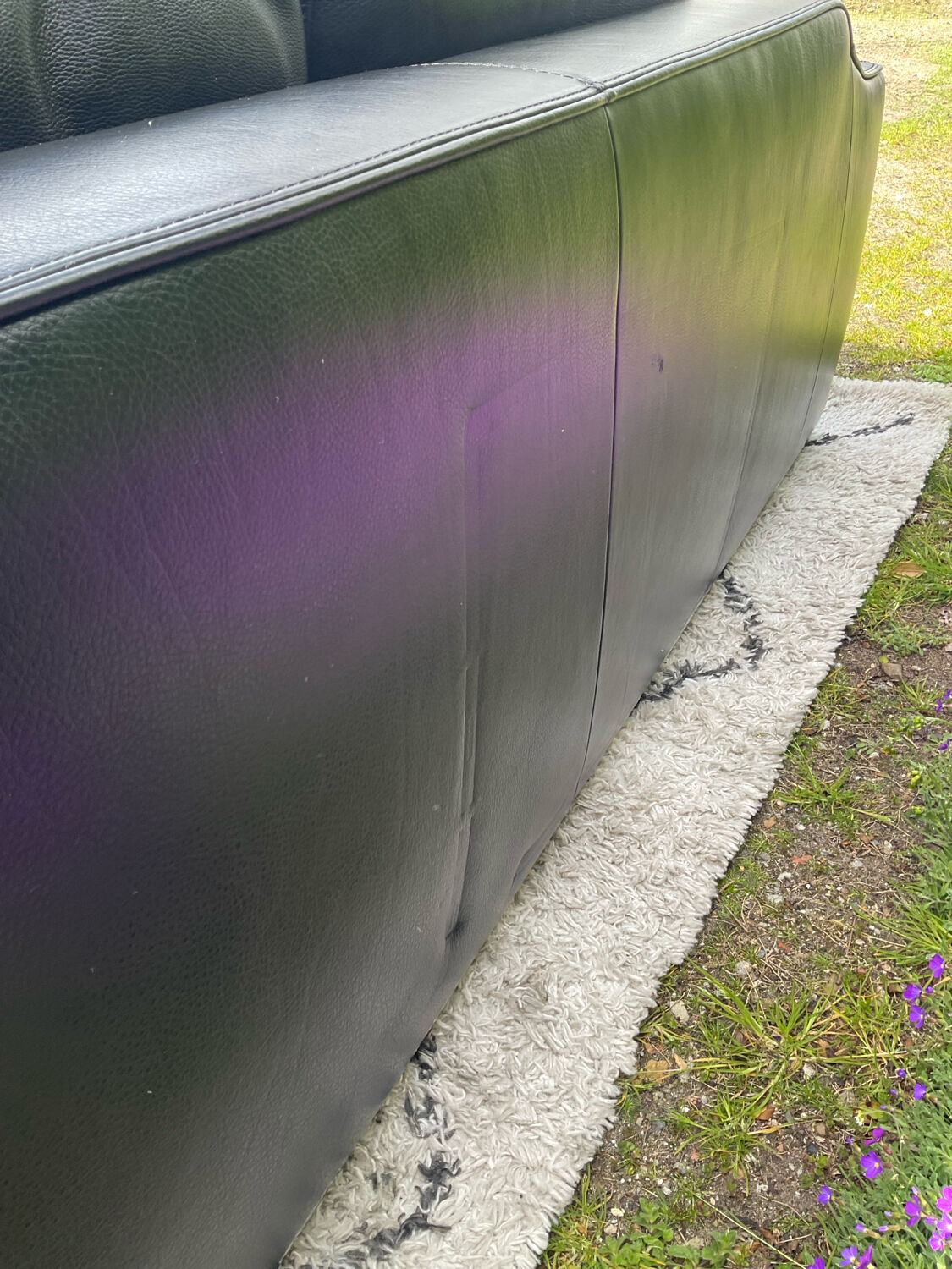 High-quality black leather Durlet sofa