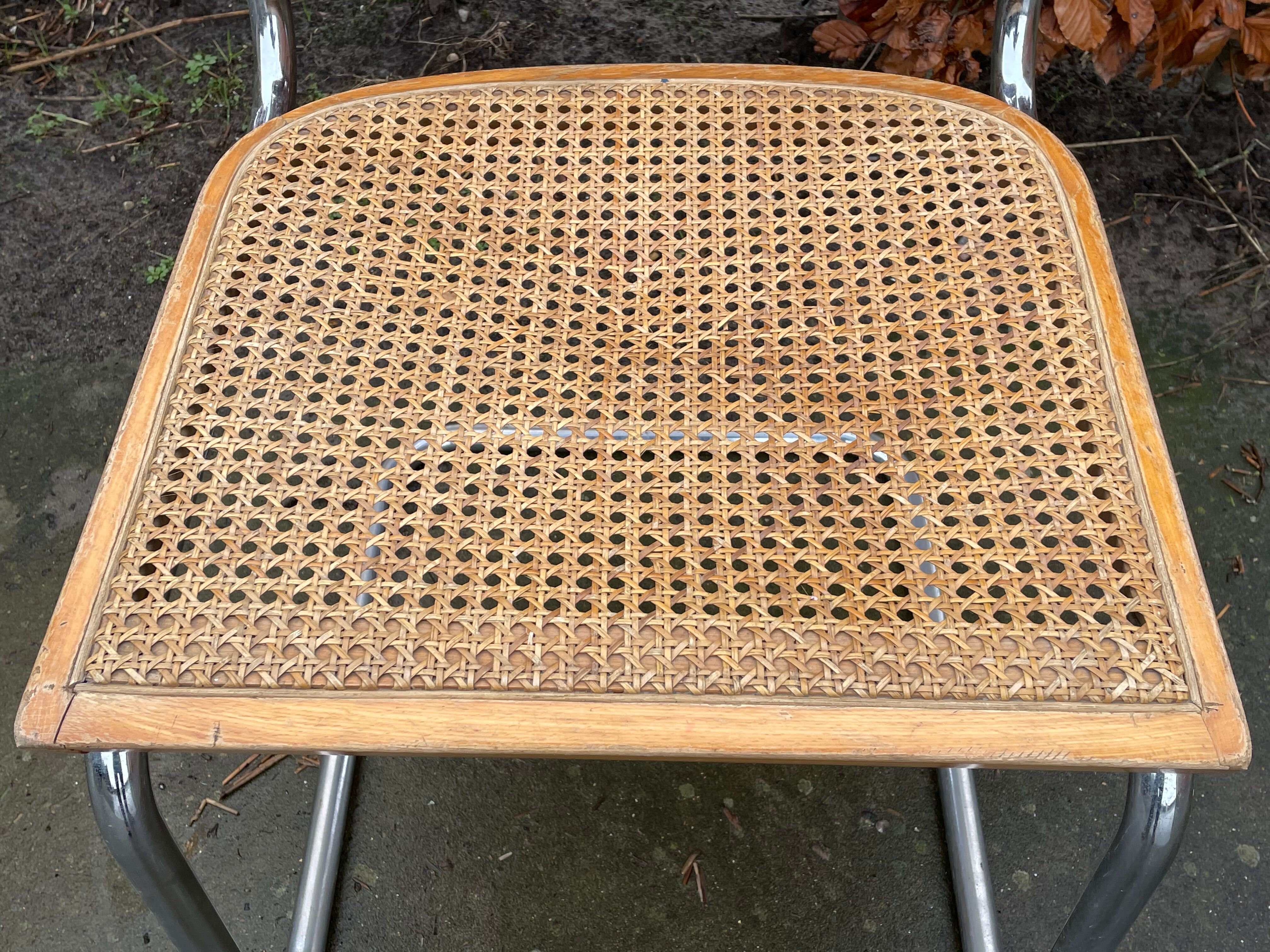 Suite of 4 vintage Chairs model Cesca designed by Marcel Breuer Design