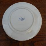 Assiette en faïence de Vieillard