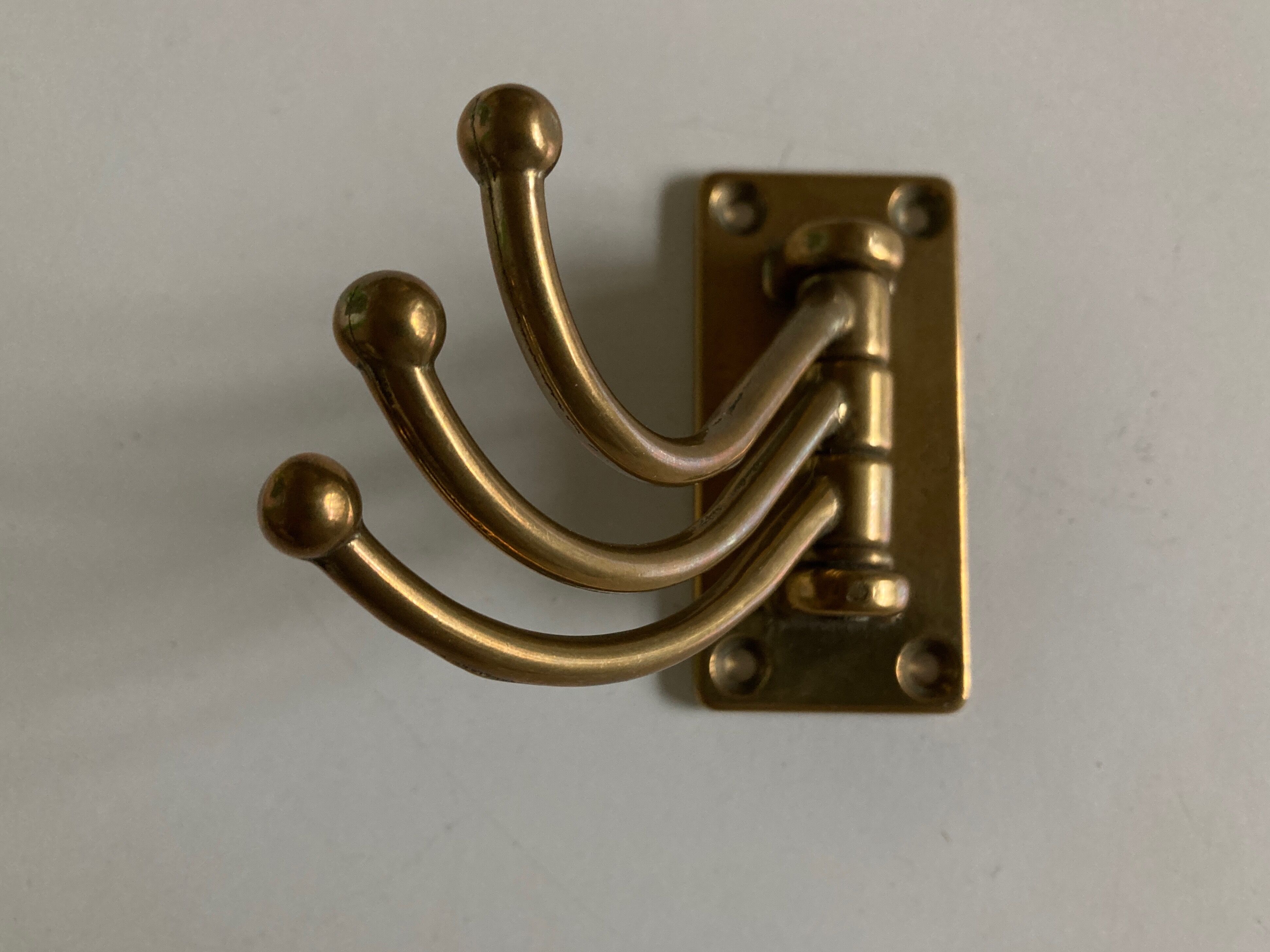 Bronze swivel hook 1950