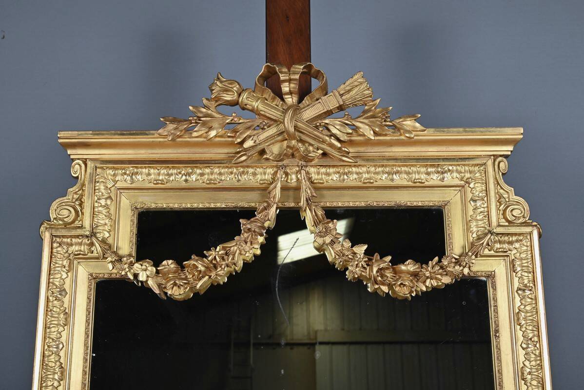 Important gilded wooden mirror, Louis XVI style – second half of the 19th century