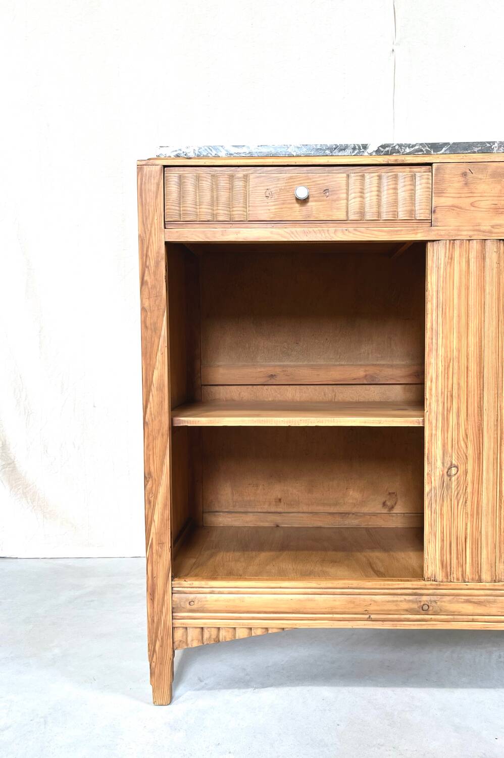 Antique low cabinet in wood and marble