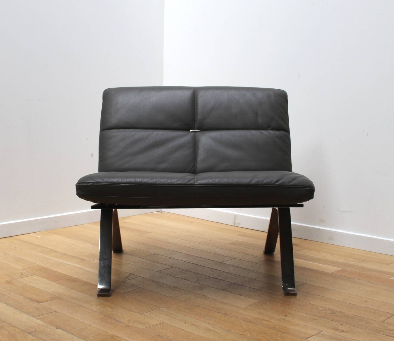 Pair of Brooklyn Chair armchairs, Poltrona Frau