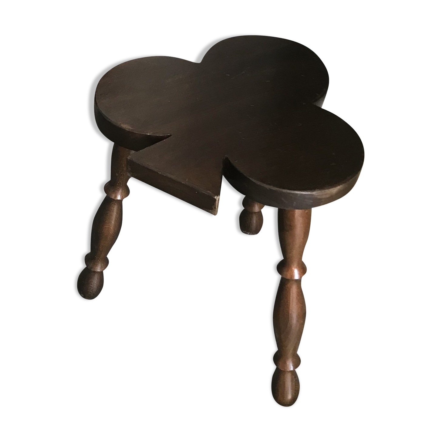 Tabouret tripode trèfle