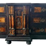 Large inlaid coin purse from the early 1900s