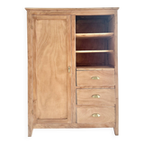 Asymmetrical Parisian wardrobe