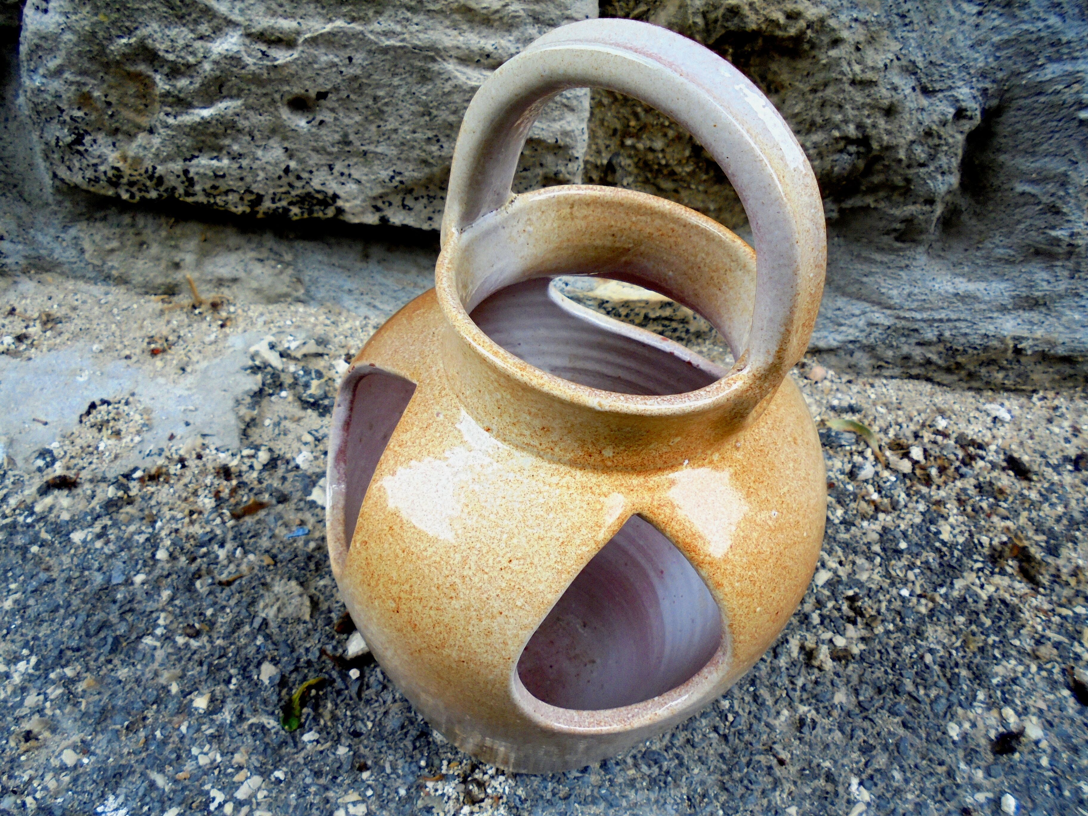 Vase enamelled sandstone