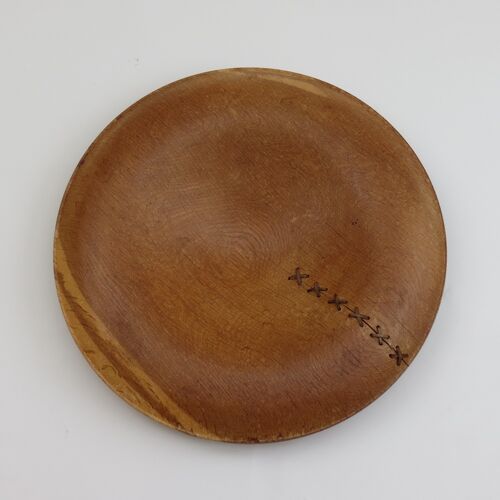 Bol en chêne produit à la main avec coutures de détail en cuir