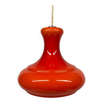 Grande suspension opaline rouge