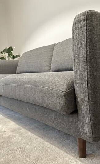 Canapé 3 places de style scandinave – Marque “1898” (début des années 2000)