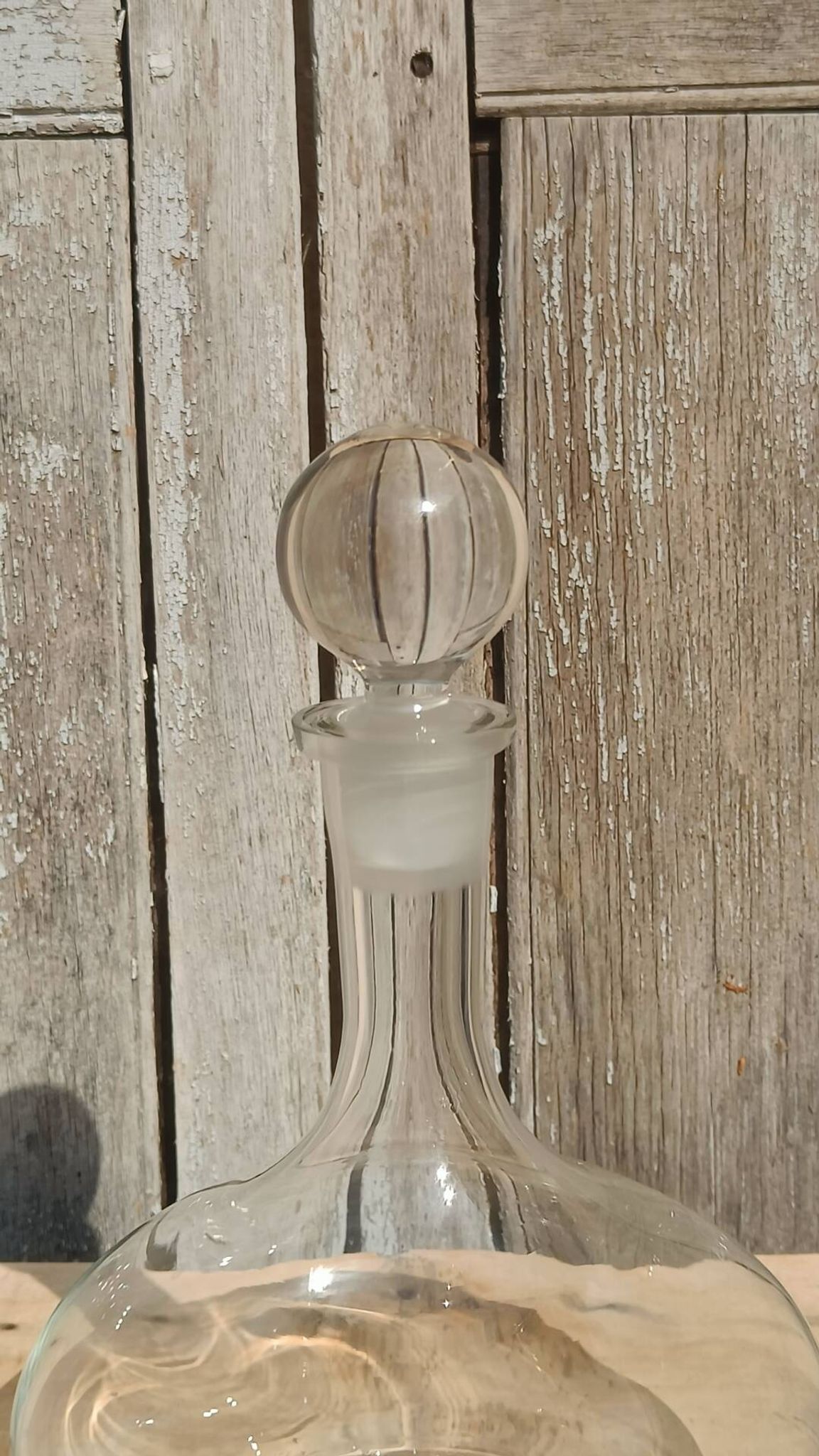 Glass decanter
