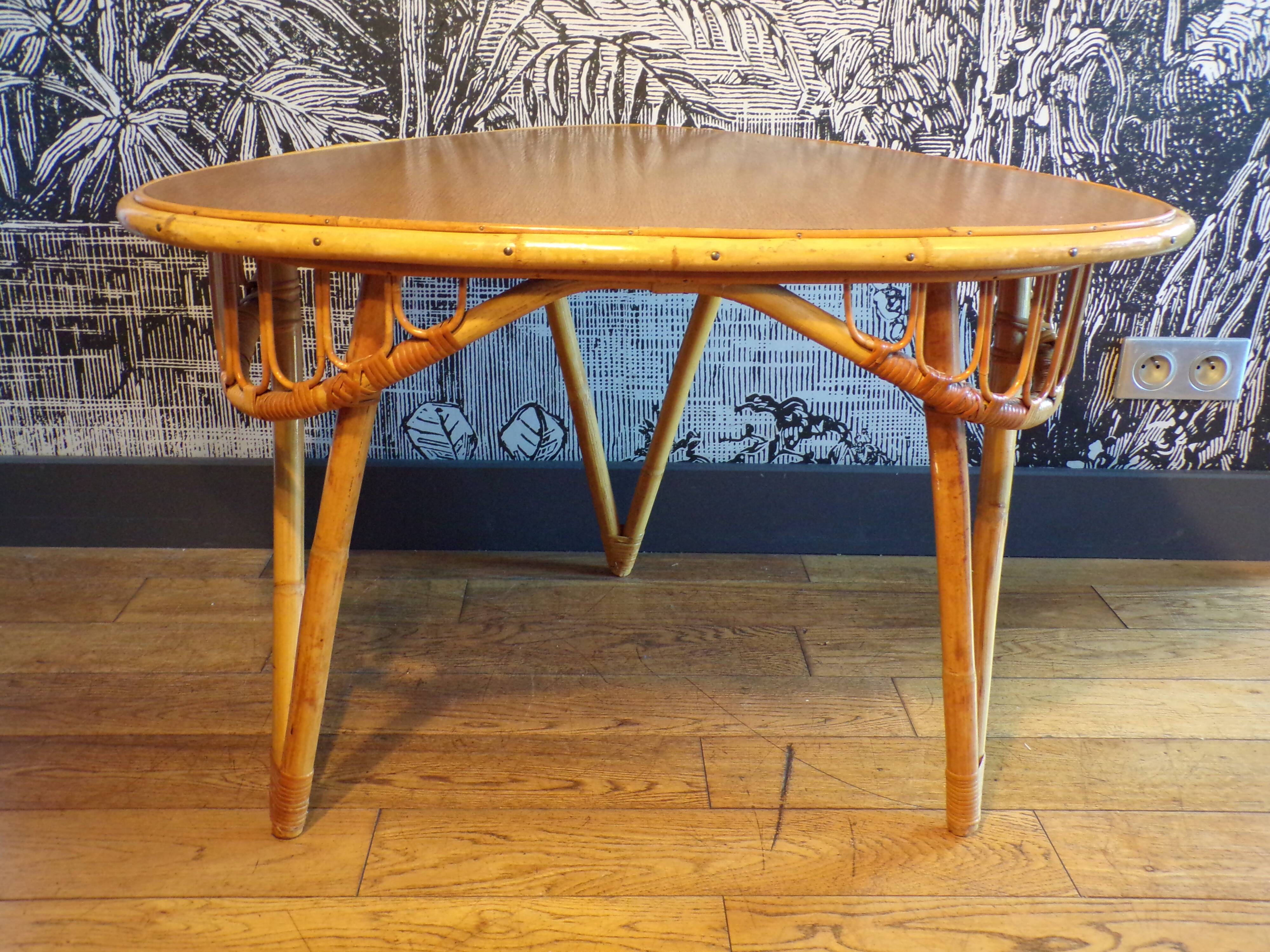Table basse vintage tripode en rotin