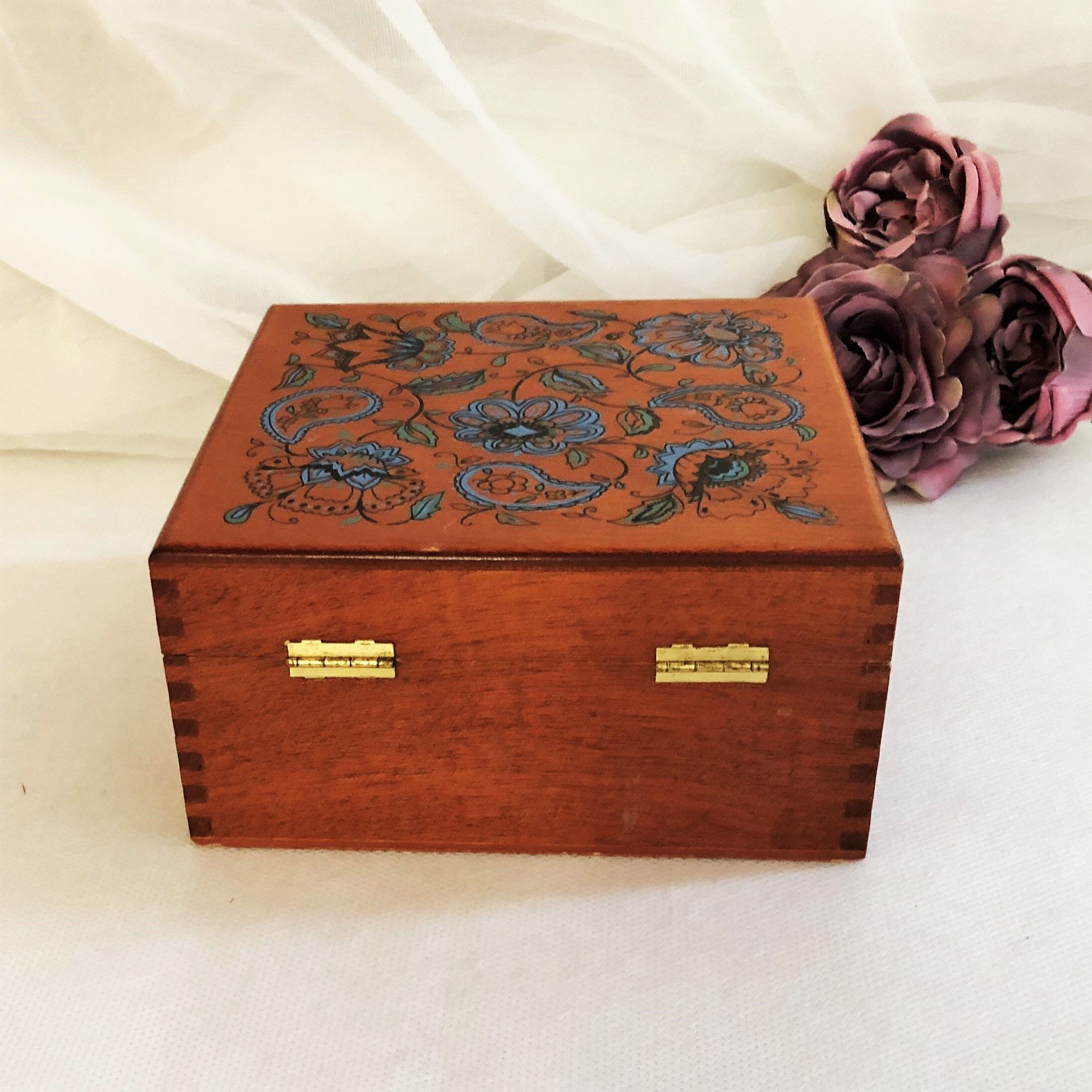 Wooden box
