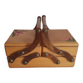 Small wooden sewing box worker