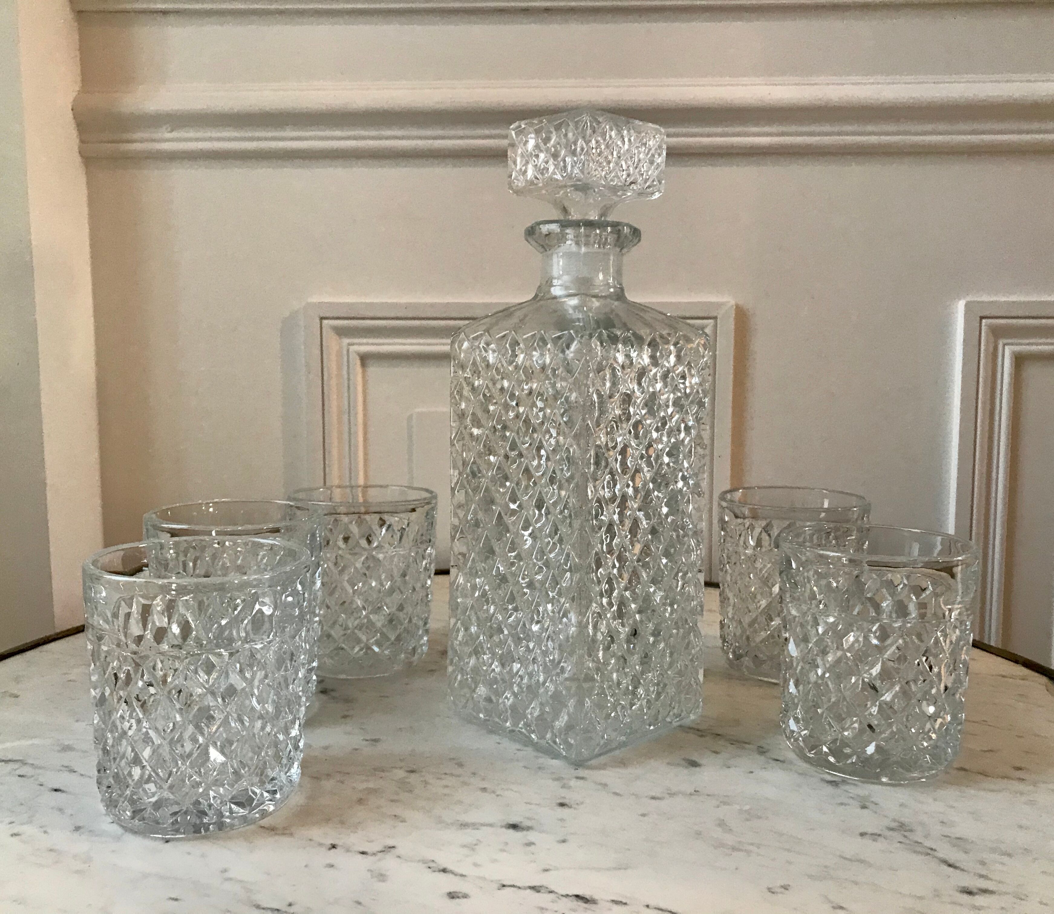 Set of whisky decanter and its 5 glasses